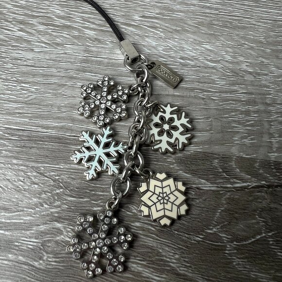 Coach snowflake Keychain Phone Charm Hangtag - Picture 1 of 2